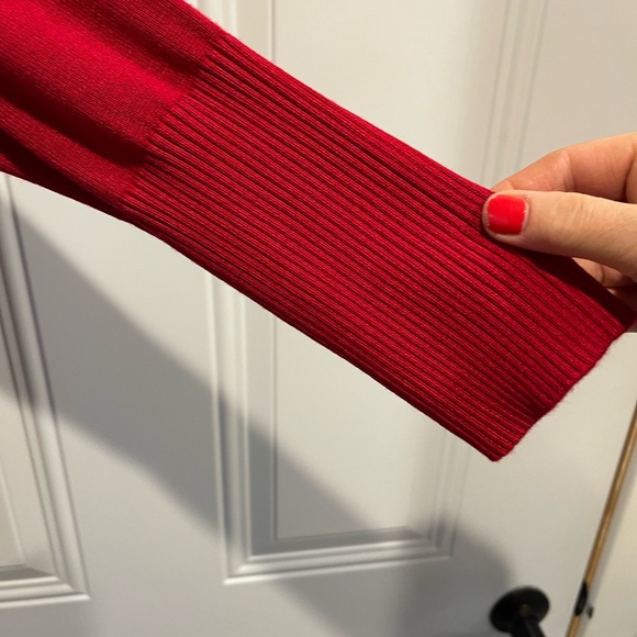 Metric Knits Sweater in Large - Picture 3 of 8